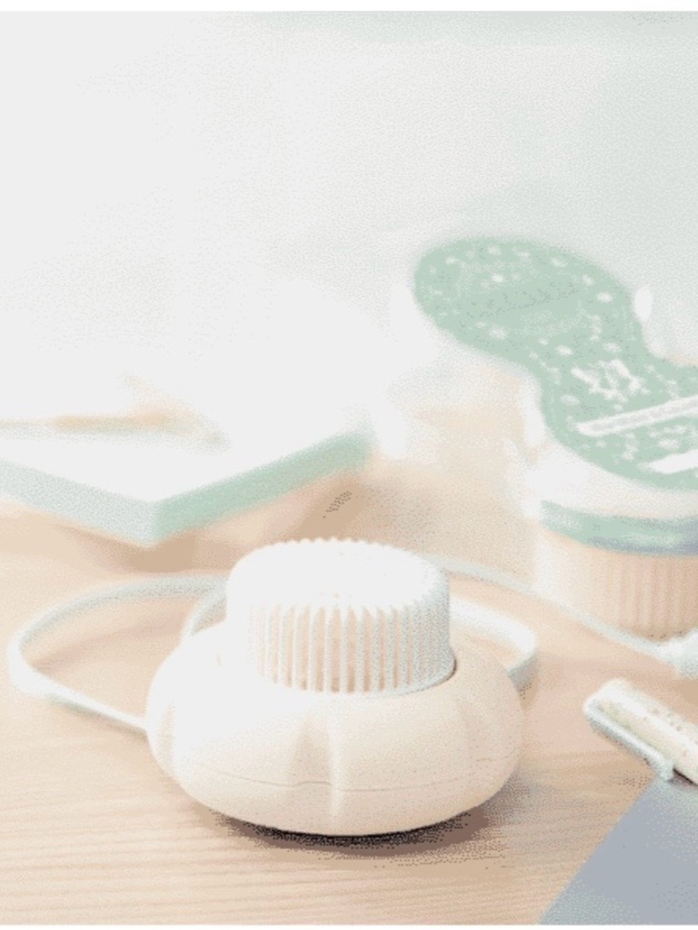 Scentsy Mini Fan Diffuser and Scentsy Pod Two-Pack, USB Powered, No Mess, NEW - Picture 3 of 3